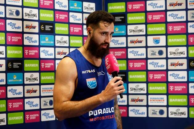 14.03.2023, easyCredit Basketball Bundesliga, BBL, Saison 2022 2023, Herren, Syntainics MBC - Alba Berlin, 8. Martin Breunig, Syntainics MBC beim Interview Weißenfels Stadthalle Sachsen-Anhalt Germany