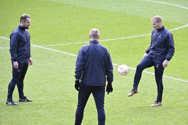 ANDERLECHT, BELGIUM - MARCH 15 : Kopyt Artur ass coach of Union St-Gilloise, Geraerts Karel head coach of Union St-Gilloise pictured during a training session ahead of the UEFA Europa League round of 16, 2nd leg between Royal Union Saint-Gilloise and FC Union Berlin on March 15, 2023 in Anderlecht, Belgium, 15 03 2023 ( Royal Union Saint-Gilloise v Union Berlin - UEFA Europa League Media Activities 15 03 2023 PhotoNews Panoramic 