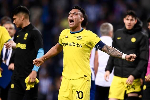 FC Porto v FC Internazionale - UEFA Champions League Lautaro Martinez of FC Internazionale celebrates the victory at the end o the UEFA Champions League round of 16 football match between FC Porto and FC Internazionale. Porto Portugal Copyright: xNicolòxCampox