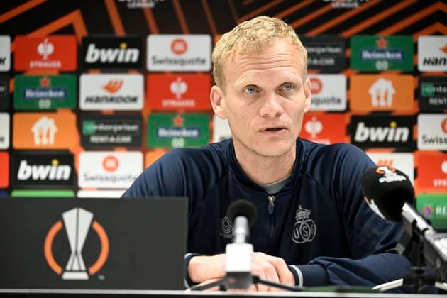 ANDERLECHT, BELGIUM - MARCH 15 : Geraerts Karel head coach of Union St-Gilloise talking to the press during a press conference, PK, Pressekonferenz ahead of the UEFA Europa League round of 16, 2nd leg between Royal Union Saint-Gilloise and FC Union Berlin on March 15, 2023 in Anderlecht, Belgium, 15 03 2023 ( Royal Union Saint-Gilloise v Union Berlin - UEFA Europa League Media Activities 15 03 2023 PhotoNews Panoramic 