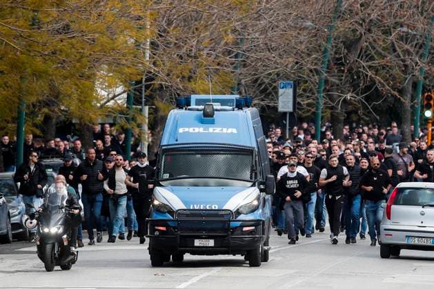 CL round of 16 football match between SSC Napoli and Eintracht Frankfur Frankfurt fans travel the city streets before the Champions League round of 16 football match between SSC Napoli and Eintracht Frankfur at Diego Armando Maradona stadium in Naples, southern Italy, on March 15, 2023. ABPH3573 Copyright: xAntonioxBalascox