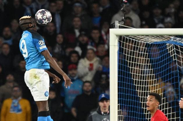 15.03.2023, xjhx, Fussball UEFA Champions League 1 8 Finale, SSC Neapel - Eintracht Frankfurt emspor, v.l. Cictor Osimhen of SSC Neapel erzielt das Tor zum scores the goal 1:0 (DFL DFB REGULATIONS PROHIBIT ANY USE OF PHOTOGRAPHS as IMAGE SEQUENCES and or QUASI-VIDEO) Neapel