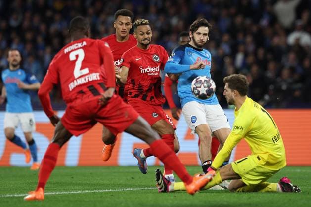 Foto Alessandro Garofalo LaPresse 15 marzo 2023 Napoli, Italia calcio Napoli vs Eintracht Frankfurt - Champions League 2022 2023 - stadio Diego Armando Maradona Nella foto: Khvicha Kvaratskhelia (SSC Napoli); March 15, 2023 Naples, Italy sport soccer Napoli vs Eintracht Frankfurt - Champions League 2022 2023 - Diego Armando Maradona stadium. In the pic: Khvicha Kvaratskhelia (SSC Napoli);  Copyright: xAlessandroxGarofalo LaPressex