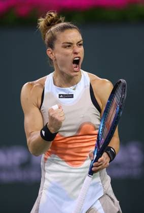 Mandatory Credit: Photo by Ella Ling Shutterstock (13824332dv) Maria Sakkari of Greece celebrates BNP Paribas Open, Tennis, Day 8, Indian Wells Tennis Garden, California, USA- 15 Mar 2023 BNP Paribas Open, Tennis, Day 8, Indian Wells Tennis Garden, California, USA- 15 Mar 2023 Copyright: xEllaxLing Shutterstockx 13824332dv