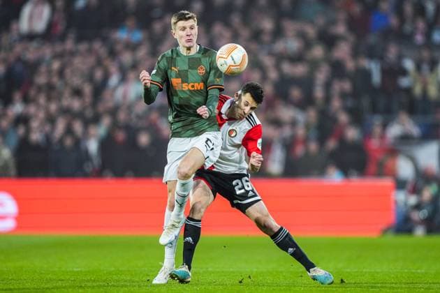 UEFA Europa League: Feyenoord v Shakhtar Donetsk Rotterdam - Artem Bondarenko of Shakhtar Donetsk, Oussama Idrissi of Feyenoord during the match between Feyenoord v Shakhtar Donetsk at Stadion Feijenoord De Kuip on 16 March 2023 in Rotterdam, the Netherlands. Copyright: xTomxBodex