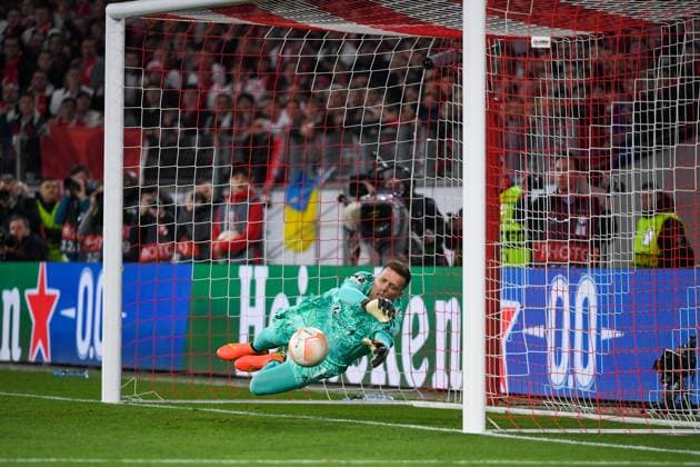 Fussball Europa League Achtelfinale Rueckspiel - 22 23 - SC Freiburg vs. Juventus Turin - 16-03-2023 Wojciech Szczesny (Juventus Turin 1) mit einer Parade. Fussball Europa League Achtelfinale Rueckspiel: SC Freiburg vs. Juventus Turin am Donnerstag, den 16. Maerz 2023 im Europa-Park Stadion in Freiburg im Breisgau Copyright: xBEAUTIFULxSPORTS GerdxGruendlx