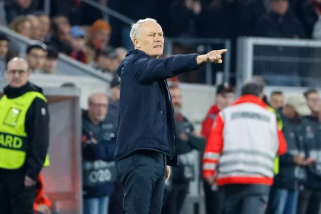 Christian Streich (SC Freiburg, Trainer) Geste, Gestik, gestikuliert , GER, SC Freiburg vs. Juventus Turin, Fussball, UEFA Europa League, Achtelfinale, 16.03.2023 GER, SC Freiburg vs. Juventus Turin, Fussball, UEFA Europa League, Achtelfinale, 16.03.2023 Freiburg im Breisgau Copyright: xEibner-Pressefoto GrantxHubbsx EP_GHS