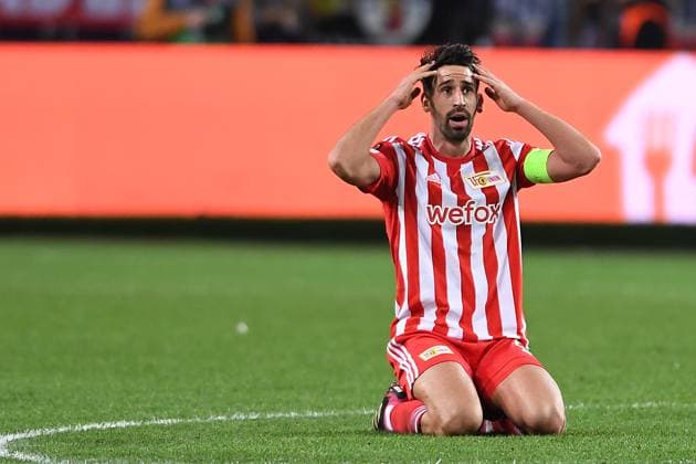Sport Themen der Woche KW11 Sport Bilder des Tages Fußball Europa League Achtelfinale Union Saint-Gilloise - 1. FC Union Berlin am 16.03.2023 Lotto-Park in Anderlecht Rani Khedira ( Berlin ) enttäuscht *** Soccer Europa League Round of 16 Union Saint Gilloise 1 FC Union Berlin on 16 03 2023 Lotto Park in Anderlecht Rani Khedira Berlin disappointed xHDx