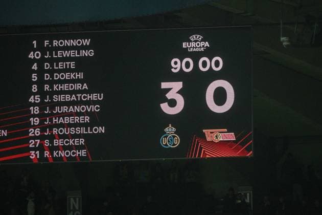Fussball, Herren, Saison 2022 2023, Europa League (Achtelfinale, Rückspiel), Royale Union Saint-Gilloise - 1. FC Union Berlin im Lotto Park Brüssel, Anzeigetafel mit dem Endstand , 16.03. 2023, Copyright: xMatthiasxKochx