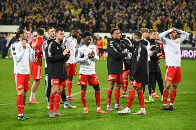 Fussball, Herren, Saison 2022 2023, Europa League (Achtelfinale, Rückspiel), Royale Union Saint-Gilloise - 1. FC Union Berlin im Lotto Park Brüssel, Spieler des 1. FC Union Berlin enttaeuscht , 16.03. 2023, Copyright: xMatthiasxKochx