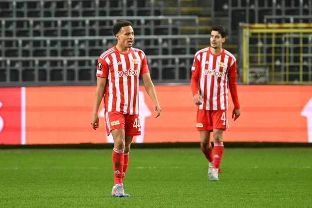 Fussball, Herren, Saison 2022 2023, Europa League (Achtelfinale, Rückspiel), Royale Union Saint-Gilloise - 1. FC Union Berlin im Lotto Park Brüssel, v.l. Jamie Leweling (1. FC Union Berlin) und Diogo Leite (1. FC Union Berlin) enttaeuscht , 16.03. 2023, Copyright: xMatthiasxKochx
