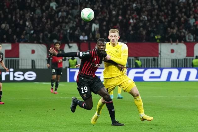 Nicolas Pepe (OGC Nice) - Nichita Covali (Sheriff Tiraspol) FOOTBALL : OGC Nice vs Football Club Sheriff Tiraspol - 8 eme de finale retour Europa Conference League - Nice - 16 03 2023 NorbertScanella Panoramic 