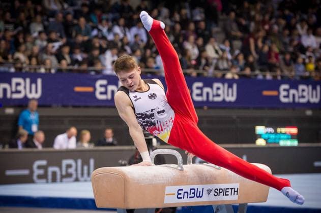 Bilder des Jahres 2023, Sport 03 März Sport Themen der Woche KW11 Daniel Mousichidis (GER), am Pauschenpferd, Junior Team Challenge Maenner 38. EnBW DTB Pokal 2023 vom 17. - 19.03.2023, Turnen, Leistungssport, Breitensport, Wettkampf, DTB, STB, in Stuttgart (Porsche Arena) am 17.03.2023, GER 38. EnBW DTB Pokal 2023 vom 17. - 19.03.2023, Stuttgart (Porsche Arena) am 17.03.2023, GER Stuttgart *** Daniel Mousichidis GER , on pommel horse, Junior Team Challenge Maenner 38 EnBW DTB Pokal 2023 vom 17 19 03 2023, sport, gymnastics, competitive sport, mass sport, competition, DTB, STB, in Stuttgart Porsche Arena am 17 03 2023, GER 38 EnBW DTB Pokal 2023 vom 17 19 03 2023, Stuttgart Porsche Arena am 17 03 2023, GER Stuttgart Copyright: xSandyxDinkelackerx EP_SDR
