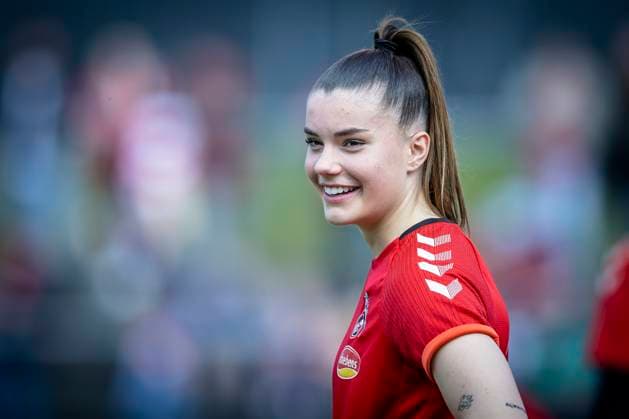 1. Frauen-Bundesliga; 1. FC Koeln vs. FC Bayern Muenchen, 18.03.2023 waehrend der Begegnung 1. FC Koeln vs. FC Bayern Muenchen an Spieltag 15 der Frauen-Fussball-Bundesliga am 18.03.2023 im Franz-Kremer-Stadion in Koeln (Nordrhein-Westfalen). DFL REGULATIONS PROHIBIT ANY USE OF PHOTOGRAPHS AS IMAGE SEQUENCES AND OR QUASI-VIDEO. Copyright: xBEAUTIFULxSPORTS AxelxKohringx