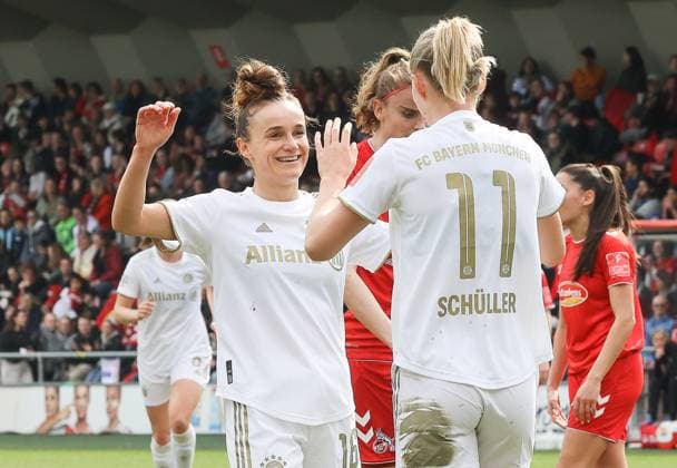 Tor fuer Muenchen durch Lina Magull (Muenchen 16), 1. FC Koeln vs. FC Bayern Muenchen, 1. Flyar-Alarm-Frauen-Bundesliga, Fussball, 15. Spieltag, 18.03.2023, DFL REGULATIONS PROHIBIT ANY USE OF PHOTOGRAPHS AS IMAGE SEQUENCES AND OR QUASI-hVIDEO, 1. FC Koeln vs. FC Bayern Muenchen, 1. Flyar-Alarm-Frauen-Bundesliga, Fussball, 15. Spieltag, 18.03.2023, Koeln Copyright: xEibner-Pressefoto JoergxNiebergax EP_JNL