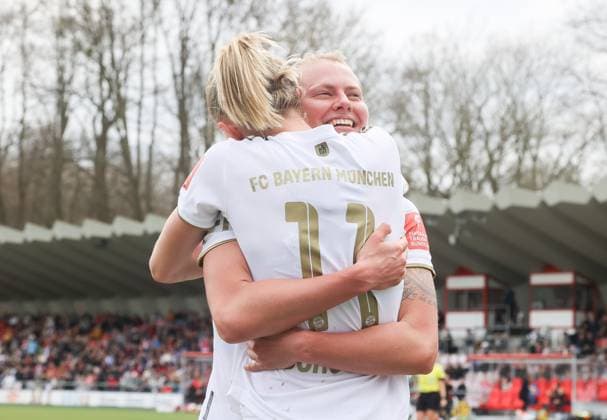 Maximiliane Rall (Muenchen 17), Tor zum 5:0, 1. FC Koeln vs. FC Bayern Muenchen, 1. Flyar-Alarm-Frauen-Bundesliga, Fussball, 15. Spieltag, 18.03.2023, DFL REGULATIONS PROHIBIT ANY USE OF PHOTOGRAPHS AS IMAGE SEQUENCES AND OR QUASI-hVIDEO, 1. FC Koeln vs. FC Bayern Muenchen, 1. Flyar-Alarm-Frauen-Bundesliga, Fussball, 15. Spieltag, 18.03.2023, Koeln Copyright: xEibner-Pressefoto JoergxNiebergax EP_JNL