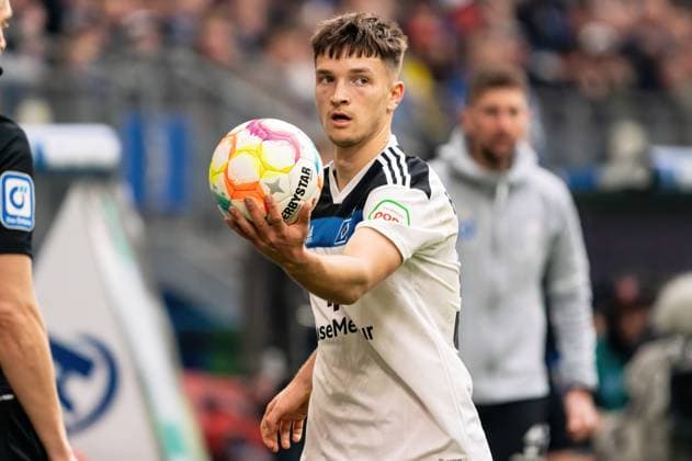 Noah Katterbach (Hamburger SV, 33) Hamburger SV vs. Holstein Kiel, Fussball, 2. Bundesliga, Spieltag 25, Saison 2022 23, 18.03.2023 DFL REGULATIONS PROHIBIT ANY USE OF PHOTOGRAPHS AS IMAGE SEQUENCES AND OR QUASI-VIDEO -Pressefoto Marcel von Fehrn Hamburger SV vs. Holstein Kiel, Fussball, 2. Bundesliga, Spieltag 25, Saison 2022 23, 18.03.2023 Hamburg *** Noah Katterbach Hamburger SV, 33 Hamburger SV vs Holstein Kiel, Football, 2 Bundesliga, Matchday 25, Season 2022 23, 18 03 2023 DFL REGULATES PROHIBIT ANY USE OF PHOTOGRAPHS AS IMAGE SEQUENCES AND OR QUASI VIDEO Pressefoto Marcel von Fehrn Hamburger SV vs Holstein Kiel, Football, 2 Bundesliga, Matchday 25, Season 2022 23, 18 03 2023 Hamburg Copyright: xEibner-Pressefoto MarcelxvonxFehrnx EP_EER