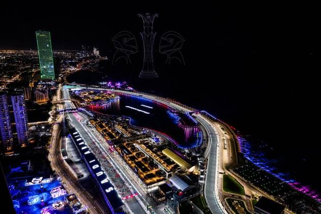 Drone show over the starting grid seen from the sky during the Formula 1 STC Saudi Arabian Grand Prix 2023, 2nd round of the 2023 Formula One World Championship, WM, Weltmeisterschaft from March 17 to 19, 2023 on the Jeddah Corniche Circuit, in Jeddah, Saudi Arabia - F1 - SAUDI ARABIAN GRAND PRIX 2023 - RACE DPPI Panoramic  20230319_GOOD0911