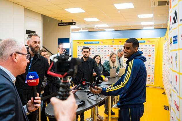 230323 Alexander Isak of the Swedish national football team, during a mixed zone on March 23, 2023 in Stockholm. Photo: Jonathan Näckstrand BILDBYRAN COP 94 JN0107 fotboll football soccer fotball em-kval kval UEFA EURO, EM, Europameisterschaft,Fussball Qualifier, EM, Europameisterschaft qualifier presskonferens press conference, PK, Pressekonferenz mixed zone sverige sweden sverige a bbeng Copyright: JONATHANxNÄCKSTRAND BB230323JN097