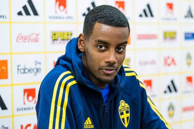 230323 Alexander Isak of the Swedish national football team, during a mixed zone on March 23, 2023 in Stockholm. Photo: Jonathan Näckstrand BILDBYRAN COP 94 JN0107 fotboll football soccer fotball em-kval kval UEFA EURO, EM, Europameisterschaft,Fussball Qualifier, EM, Europameisterschaft qualifier presskonferens press conference, PK, Pressekonferenz mixed zone sverige sweden sverige a bbeng Copyright: JONATHANxNÄCKSTRAND BB230323JN100