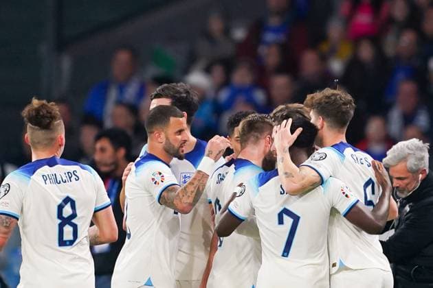 Naples, Italy, March 23rd 2023: Declan Rice (4 England) celebrates after scoring his team s first goal with teammates during the UEFA European Qualifiers (Euro 2024) football match between Italy and England at Diego Armando Maradona Stadium in Naples, Italy. (Daniela Porcelli SPP) Copyright: xDanielaxPorcellix xSPPx spp-en-DaPoSp-20230323-DP106166