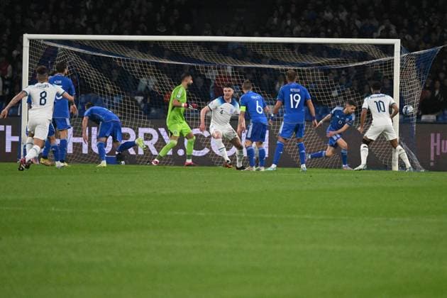 March 23, 2023, NAPOLI: England™s midfielder Declan Rice (C) scores the goal during the UEFA EURO, EM, Europameisterschaft,Fussball 2024 qualification soccer match between Italy and England at the Diego Armando Maradona stadium in Naples, Italy, 23 March 2023. ANSA CIRO FUSCO Soccer: UEFA EURO 2024 qualification; Italy vs England  - ZUMAa110 20230323_zaf_a110_030 Copyright: xCiroxFuscox