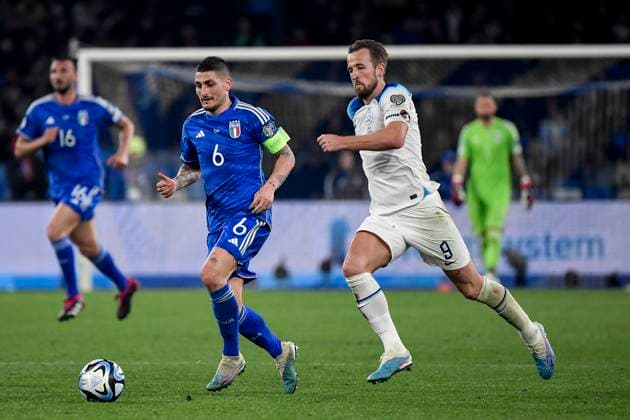 Marco Verratti of Italy and Harry Kane of England during the UEFA EURO2024 European Championship, EM, Europameisterschaft Qualification Group C football match between Italy and England at Diego Armando Maradona stadium in Napoli (Italy), March 23rd, 2023. Photo Andrea Staccioli Insidefoto Andrea Staccioli