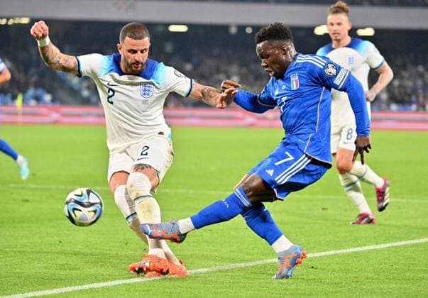 IPP20230323 Football - soccer: UEFA EURO, EM, Europameisterschaft,Fussball 2024, Qualifying Round Group C, Italy - England, Wilfried Gnonto contrastato da Kyle Walker (Verwendung nur in Deutschland - GERMANY ONLY) *** IPP20230323 Football soccer UEFA EURO 2024, Qualifying Round Group C, Italy England, Wilfried Gnonto contrastato da Kyle Walker Use only in Germany GERMANY ONLY 