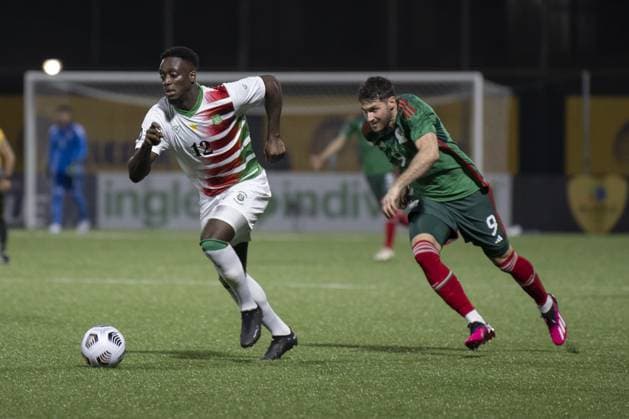 RECORD DATE NOT STATED (L-R), Leo Abena of Surinam and Santiago Gimenez of Mexico during the game Surinam vs Mexico national team, Nationalteam (Mexican National Team), corresponding to Group A of League A of the CONCACAF Nations League 2022-2023, at Dr. Ir. Franklin Essed Stadium, on March 23, 2023. <br><br> (I-D), Leo Abena de Surinam y Santiago Gimenez de Mexico durante el partido Surinam vs Mexico (Seleccion Nacional Mexicana), correspondiente al Grupo A de la Liga A de la Liga de Naciones CONCACAF 2022-2023, en el Estadio Dr. Ir. Franklin Essed, el 23 de Marzo de 2023. CONCACAF NATIONS LEAGUE 2022-2023 Surinam vs Mexico