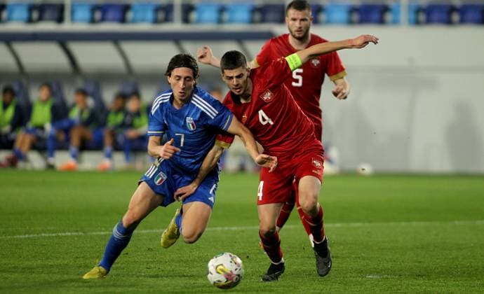 Fußball, U21 Nationalteam, Serbien - Italien 24.03.2023 Backa Topola Serbia-Italy U21, U 21 Under 21 International Friendly, Länderspiel, Nationalmannschaft men s football Samuele Mulattieri(L) Italy,Nikola Petkovic(R)Serbia :
