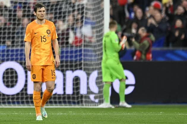 PARIS, 24-03-2023, Stade de France, UEFA Qualification EURO 2024 Football, season 2022 2023, France - Netherlands. Netherlands player Marten de Roon dejected after the 1-0 France - Netherlands  x20316127x Copyright: