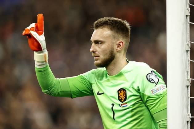 Fußball, EM Quali, Frankreich - Niederlande SAINT-DENIS - Holland goalkeeper Jasper Cillessen during the UEFA EURO, EM, Europameisterschaft,Fussball 2024 qualifying match between France and Netherlands at Stade de France on March 24, 2023 in Saint-Denis, France. ANP MAURICE VAN STONE UEFA EURO 2024 Qualifying Round 2022 2023 xVIxANPxSportx xxANPxIVx 465701406 originalFilename: 465701406.jpg