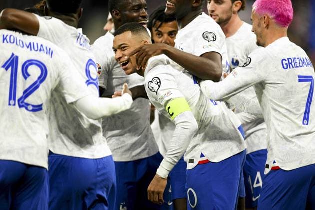 Fußball, EM Quali, Frankreich - Niederlande joie des joueurs de l equipe de France apres le but de MBAPPE Kylian (FRA) FOOTBALL : France vs Pays Bas - Eliminatoires Euro2024 - 24 03 2023 JBAutissier Panoramic 