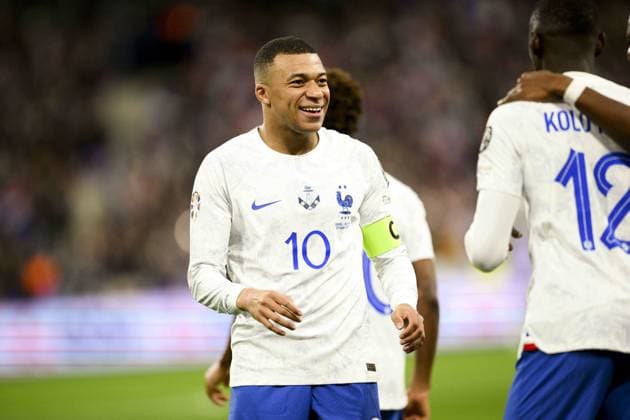 Fußball, EM Quali, Frankreich - Niederlande joie des joueurs de l equipe de France apres le but de MBAPPE Kylian (FRA) FOOTBALL : France vs Pays Bas - Eliminatoires Euro2024 - 24 03 2023 JBAutissier Panoramic 