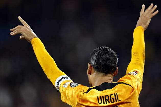 SAINT-DENIS - Virgil van Dijk of Holland during the UEFA EURO, EM, Europameisterschaft,Fussball 2024 qualifying match between France and Netherlands at Stade de France on March 24, 2023 in Saint-Denis, France. ANP MAURICE VAN STONE UEFA EURO 2024 Qualifying Round 2022 2023 xVIxANPxSportx xxANPxIVx 465704167 originalFilename: 465704167.jpg