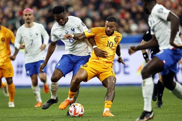 SAINT-DENIS - (lr) Aurelien Tchouameni of France, Memphis Depay of Holland during the UEFA EURO, EM, Europameisterschaft,Fussball 2024 qualifying match between France and Netherlands at Stade de France on March 24, 2023 in Saint-Denis, France. ANP MAURICE VAN STONE UEFA EURO 2024 Qualifying Round 2022 2023 xVIxANPxSportx xxANPxIVx 465705031 originalFilename: 465705031.jpg