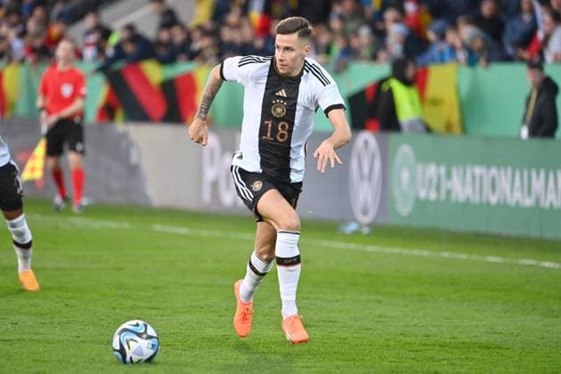 Dennis HUSEINBASIC (GER), Aktion,Einzelaktion,Einzelbild, Freisteller,Ganzkoerperaufnahme,ganze Figur. Fussball Laenderspiel, U21, U 21 Deutschland - Japan 2-2 am 24.03.2023,PSD Arena Frankfurt