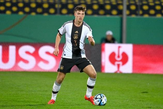 Noah KATTERBACH (GER), Aktion,Einzelaktion,Einzelbild, Freisteller,Ganzkoerperaufnahme,ganze Figur Fussball Laenderspiel, U21, U 21 Deutschland - Japan 2-2 am 24.03.2023,PSD Arena Frankfurt *** Noah KATTERBACH GER , action,single action,single image,crop,full body shot,whole figure soccer international match,U21,Germany Japan 2 2 on 24 03 2023,PSD Arena Frankfurt