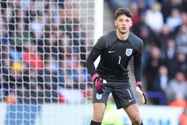 Mandatory Credit: Photo by Ryan Browne Shutterstock (13840567v) Goal Keeper James Trafford of England. England U21, U 21 v France U21, International Friendly, Länderspiel, Nationalmannschaft Football, King Power Stadium, Leicester, UK - 25 Mar 2023 EDITORIAL USE ONLY No use with unauthorised audio, video, data, fixture lists, club league logos or live services. Online in-match use limited to 120 images, no video emulation. No use in betting, games or single club league player publications. England U21 v France U21, International Friendly, Football, King Power Stadium, Leicester, UK - 25 Mar 2023 EDITORIAL USE ONLY No use with unauthorised audio, video, data, fixture lists, club league logos or live services. Online in-match use limited to 120 images, no video emulation. No use in betting, games or single club league player publications. Copyright: xRyanxBrowne Shutterstockx 13840567v