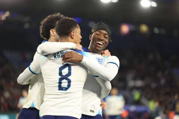 Mandatory Credit: Photo by Ryan Browne Shutterstock (13840567cg) Jacob Ramsey of England celebrates his goal with Noni Madueke of England. England U21, U 21 v France U21, International Friendly, Länderspiel, Nationalmannschaft Football, King Power Stadium, Leicester, UK - 25 Mar 2023 EDITORIAL USE ONLY No use with unauthorised audio, video, data, fixture lists, club league logos or live services. Online in-match use limited to 120 images, no video emulation. No use in betting, games or single club league player publications. England U21 v France U21, International Friendly, Football, King Power Stadium, Leicester, UK - 25 Mar 2023 EDITORIAL USE ONLY No use with unauthorised audio, video, data, fixture lists, club league logos or live services. Online in-match use limited to 120 images, no video emulation. No use in betting, games or single club league player publications. Copyright: xRyanxBrowne Shutterstockx 13840567cg