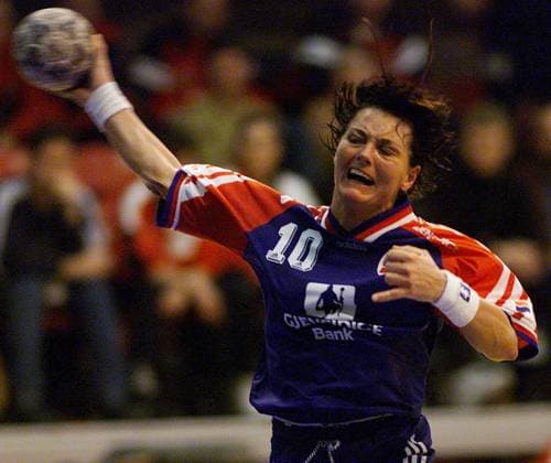 EM NOR-POL 7 Trine Haltvik i aksjon under kampen mot Polen under EM i Nederland. Foto: Lise Aserud, NTB DIGITALT KAMERA.handball EM Norge - Polen aksjon HERTOGENBOSCH NEDERLAND EDITORIAL USE ONLY. RESTRICTED USE FOR BETTING COMPANIES Ref:_SPO0240471566st.jpg *** EC NOR POL 7 Trine Haltvik in action during the match against Poland during the EC in the Netherlands Photo Lise Aserud, NTB DIGITAL CAMERA handball EC Norway Poland action HERTOGENBOSCH NETHERLANDS EDITORIAL USE ONLY RESTRICTED USE FOR BETTING COMPANIES  Copyright: xLisexAserudx xNTBx