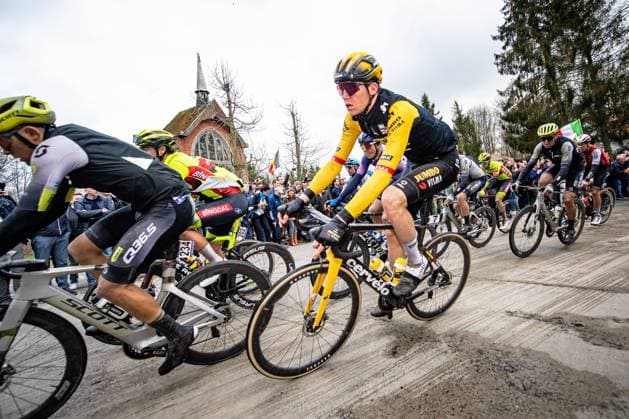 VAN HOOYDONCK Nathan: E3 Prijs Harelbeke 2023 VAN HOOYDONCK Nathan ( BEL ) JUMBO-VISMA ( TJV ) - NED Querformat - quer - horizontal - Landscape - Event Veranstaltung: E3 Prijs Harelbeke - Category Kategorie: Cycling - Road cycling, Rad, Radsport, Strasse - Elite Men - 1. UWT - Location Ort: Europe Belgium - Flanders - Start & Finish: Harelbeke - Discipline: Road Race ( RR ) - Distance: 202,1 km - Date Datum: 24.03.2023 Friday -