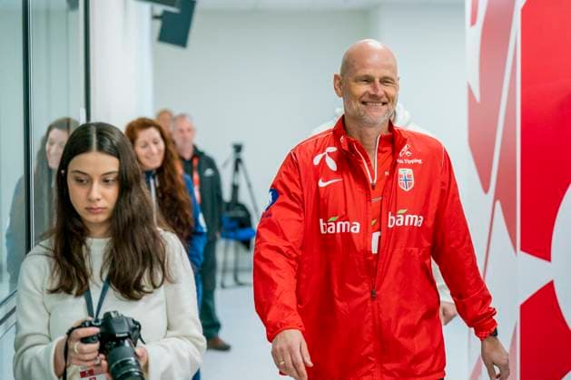 Football, press conference with the mens national team Batumi, Georgia 20230327 Norways national team manager Stale Solbakken during a press conference for the European Championship qualifying match in football against Georgia Photo Fredrik Varfjell NTB Batumi Georgia EDITORIAL USE ONLY RESTRICTED USE FOR BETTING COMPANIES  Copyright: xFredrikxVarfjellx xNTBx