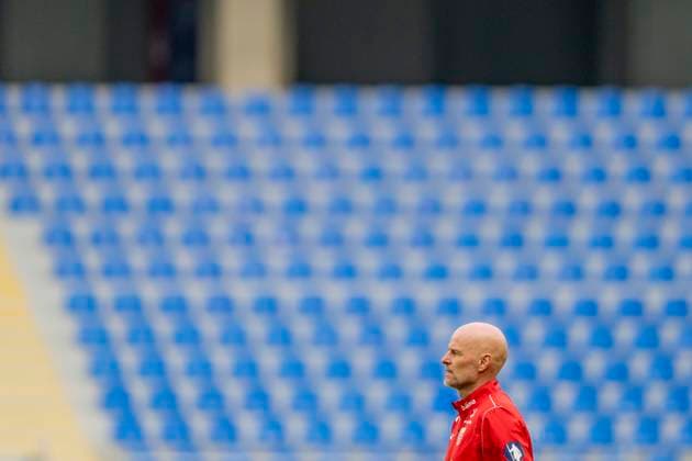 Soccer, training with Norways mens national team Batumi, Georgia 20230327 Norways national team manager Stale Solbakken during a training session with the mens national soccer team for the European Championship qualifying matches in soccer against Georgia Photo Fredrik Varfjell NTB Batumi Georgia EDITORIAL USE ONLY RESTRICTED USE FOR BETTING COMPANIES  Copyright: xFredrikxVarfjellx xNTBx