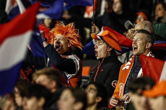 ROTTERDAM - Orange fans during the UEFA European Championship, EM, Europameisterschaft qualifying match between the Netherlands and Gibraltar at Feyenoord Stadion de Kuip on March 27, 2023 in Rotterdam, Netherlands. ANP PIETER STAM DE JONGE UEFA EURO, EM, Europameisterschaft,Fussball 2024 Qualifying Round 2022 2023 xVIxANPxSportx xxANPxIVx 465878784 originalFilename: 465878784.jpg