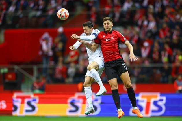 2023.03.27 Warszawa Pilka nozna Kwalifikacje UEFA EURO, EM, Europameisterschaft,Fussball 2024 Polska - Albania N z Robert Lewandowski Foto Pawel Andrachiewicz PressFocus 2023.03.27 Warszawa Football UEFA EURO 2024 European Qualifiers Poland - Albania Robert Lewandowski Credit: Pawel Andrachiewicz PressFocus NEWSPIX.PL --- Newspix.pl  20230327_PF_PA010