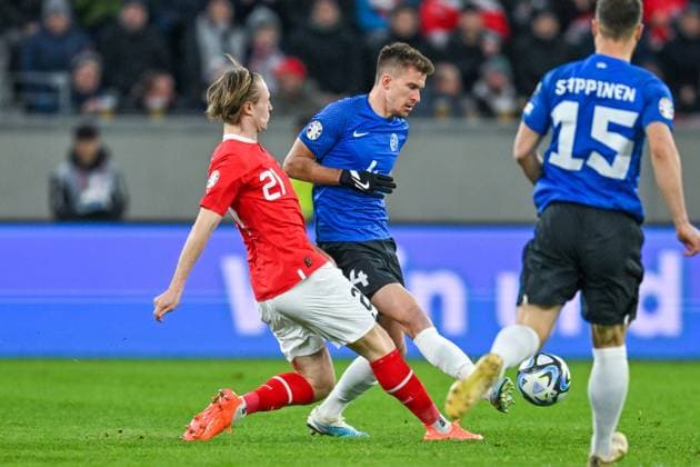 SOCCER - UEFA EURO, EM, Europameisterschaft,Fussball 2024 Quali, AUT vs EST LINZ,AUSTRIA,27.MAR.23 - SOCCER - European Qualifiers 2024, OEFB international match, Länderspiel, Nationalmannschaft Austria vs Estonia. Image shows Patrick Wimmer (AUT) and Mattias Kaeit (EST).  GEPAxpictures xChristianxMoser