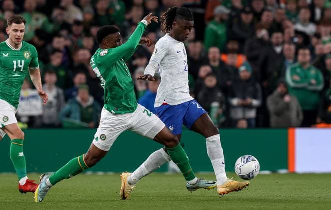 UEFA EURO, EM, Europameisterschaft,Fussball 2024 Qualifying Round Group B, Aviva Stadium, Dublin 27 3 2023 Republic of Ireland vs France Ireland™s Chiedozie Ogbene with Eduardo Camavinga of France Chiedozie Ogbene with Eduardo Camavinga 27 3 2023  Copyright: x INPHO MorganxTreacyx AZ0I4880