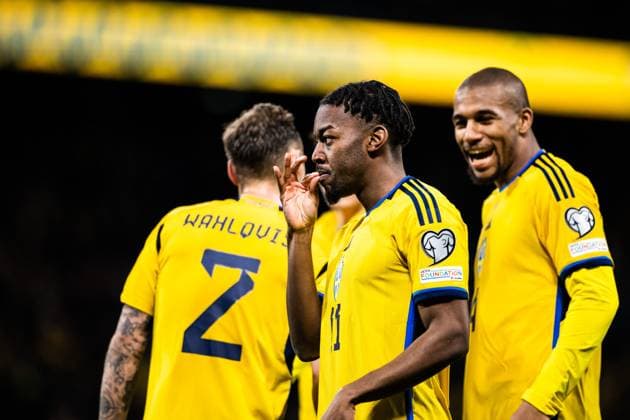 230327 Anthony Elanga of Sweden celebrates after 5-0 during the UEFA EURO, EM, Europameisterschaft,Fussball Qualifier, EM, Europameisterschaft football match between Sweden and Azerbaijan on March 27, 2023 in Stockholm. Photo: Jesper Zerman BILDBYRAN COP 234 JZ0347 bbeng football soccer fotboll fotball uefa euro qualifier landskamp emkval em-kvalifisering em-kvalik sverige sverige a sweden azerbajdzjan jubel Copyright: JESPERxZERMAN BB230327JZ049