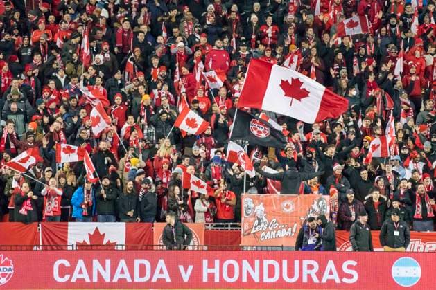 Fußball, CONCACAF Nations League, Kanada - Honduras March 28, 2023, Toronto, Ontario, Canada: Canadian fans celebrate after Canada defeated Honduras 4-1 during the CONCACAF Nations League qualifier game between Canada and Honduras at BMO field in Toronto. Toronto Canada - ZUMAm154 20230328_zap_m154_006 Copyright: xAngelxMarchinix